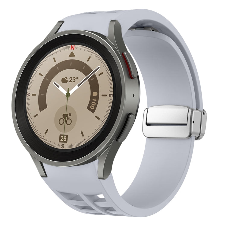 リチャード マグネティック折りたたみシルバーバックルシリコン製時計バンド、Samsung Galaxy Watch 5 Pro 45mm用、Samsung Galaxy Watch 7 40 / 44mm用、Samsung Galaxy Watch 6 Classic 43 / 47mm用