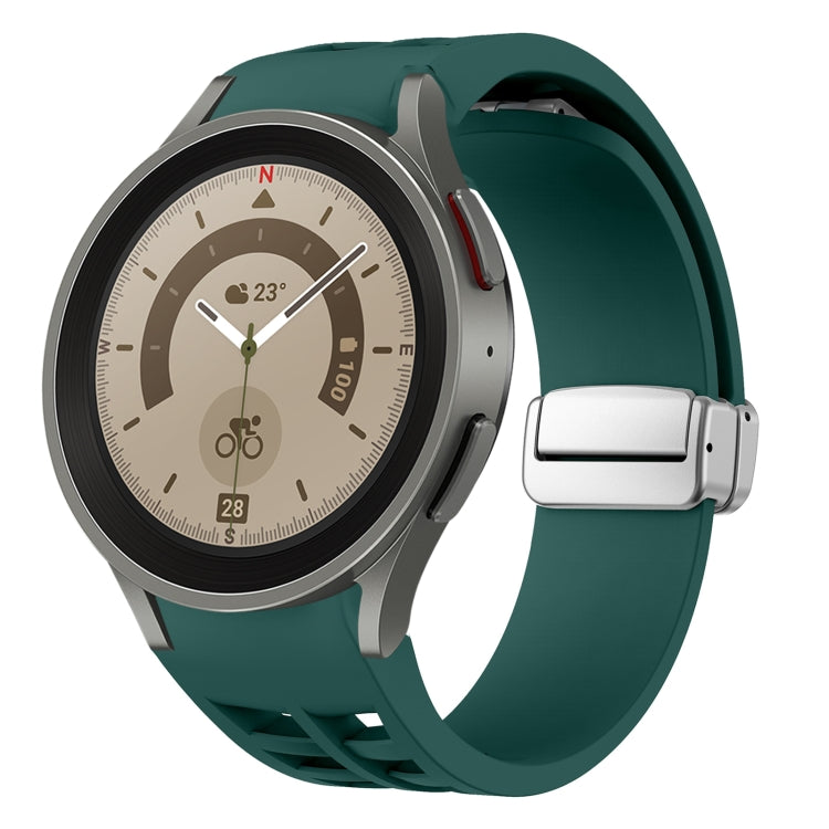 リチャード マグネティック折りたたみシルバーバックルシリコン製時計バンド、Samsung Galaxy Watch 5 Pro 45mm用、Samsung Galaxy Watch 7 40 / 44mm用、Samsung Galaxy Watch 6 Classic 43 / 47mm用