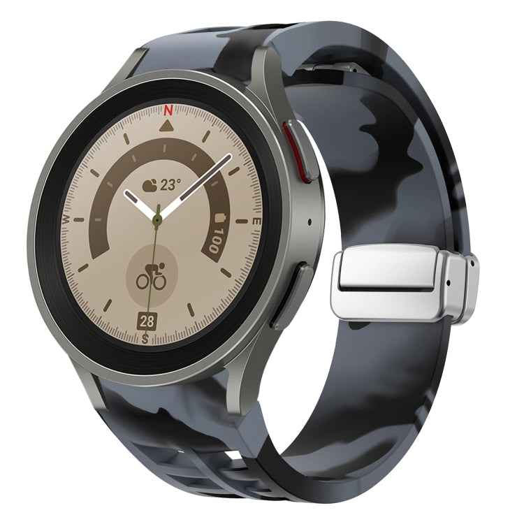 リチャード マグネティック折りたたみシルバーバックルシリコン製時計バンド、Samsung Galaxy Watch 5 Pro 45mm用、Samsung Galaxy Watch 7 40 / 44mm用、Samsung Galaxy Watch 6 Classic 43 / 47mm用