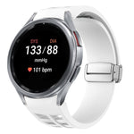 リチャード マグネティック折りたたみシルバーバックルシリコン製時計バンド、Samsung Galaxy Watch 5 Pro 45mm用、Samsung Galaxy Watch 7 40 / 44mm用、Samsung Galaxy Watch 6 Classic 43 / 47mm用