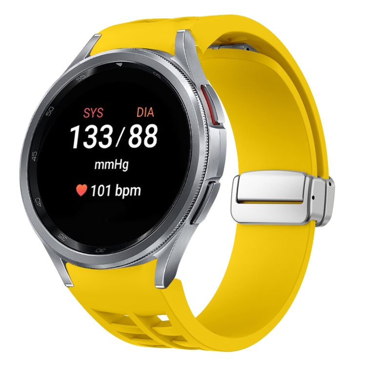 リチャード マグネティック折りたたみシルバーバックルシリコン製時計バンド、Samsung Galaxy Watch 5 Pro 45mm用、Samsung Galaxy Watch 7 40 / 44mm用、Samsung Galaxy Watch 6 Classic 43 / 47mm用
