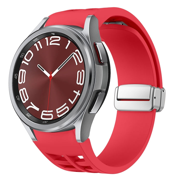 リチャード マグネティック折りたたみシルバーバックルシリコン製時計バンド、Samsung Galaxy Watch 5 Pro 45mm用、Samsung Galaxy Watch 7 40 / 44mm用、Samsung Galaxy Watch 6 Classic 43 / 47mm用