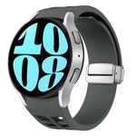 リチャード マグネティック折りたたみシルバーバックルシリコン製時計バンド、Samsung Galaxy Watch 6 40 / 44mm用、Samsung Galaxy Watch 5 40 / 44mm用、Samsung Galaxy Watch 4 40 / 44mm用