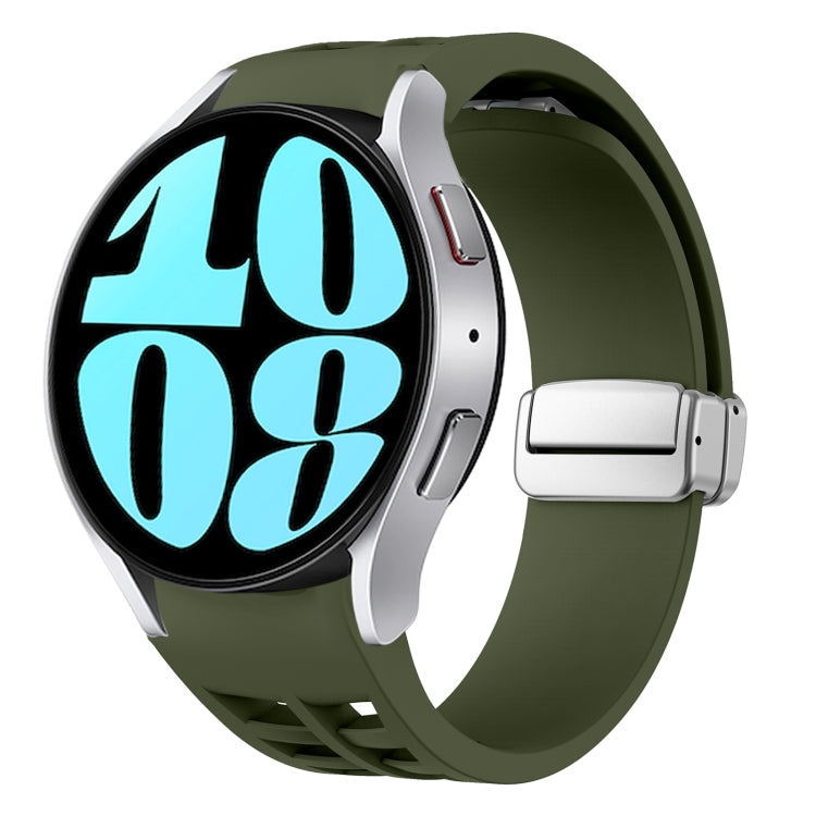 リチャード マグネティック折りたたみシルバーバックルシリコン製時計バンド、Samsung Galaxy Watch 6 40 / 44mm用、Samsung Galaxy Watch 5 40 / 44mm用、Samsung Galaxy Watch 4 40 / 44mm用