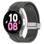 マグネット折りたたみシルバーバックルシリコンウォッチバンド Samsung Galaxy Watch FE 40mm用, Samsung Galaxy Watch7 40 / 44mm用