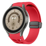 リチャードマグネティック折りたたみブラックバックルシリコンウォッチバンド、Samsung Galaxy Watch 5 40 / 44mm用、Samsung Galaxy Watch 5 Pro 45mm用、Samsung Galaxy Watch 4 40 / 44mm用