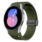 リチャードマグネティック折りたたみブラックバックルシリコンウォッチバンド、Samsung Galaxy Watch 5 40 / 44mm用、Samsung Galaxy Watch 5 Pro 45mm用、Samsung Galaxy Watch 4 40 / 44mm用