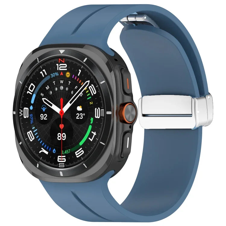 Samsung Galaxy Watch Ultra 47mm / Ultra 2025 用 グルーブマグネティック折りたたみシルバーバックルシリコンウォッチバンド