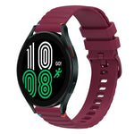 Wavy Dotted Stitched 20mm Silicone Watch Band, For Samsung Galaxy Watch 5 40 / 44mm, For Samsung Galaxy Watch 5 Pro 45mm, For Samsung Galaxy Watch 4 40 / 44mm, For Samsung Galaxy Watch 4 Classic 42 / 46mm
