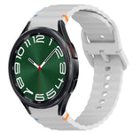 ウェービーグレインステッチ入りクイックリリースシリコン製時計バンド、Samsung Galaxy Watch FE 40mm用、Samsung Galaxy Watch 7 44mm用、Samsung Galaxy Watch 7 40mm用、Samsung Galaxy Watch 6 Classic 47mm用