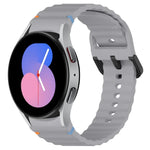 波状グレインステッチブラックバックルシリコンウォッチバンド、Samsung Galaxy Watch 5 40 / 44mm用、Samsung Galaxy Watch 5 Pro用、Samsung Galaxy Watch 4 40 / 44mm用、Samsung Galaxy Watch 4 Classic 42 / 46mm用