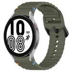 波状グレインステッチブラックバックルシリコンウォッチバンド、Samsung Galaxy Watch 5 40 / 44mm用、Samsung Galaxy Watch 5 Pro用、Samsung Galaxy Watch 4 40 / 44mm用、Samsung Galaxy Watch 4 Classic 42 / 46mm用