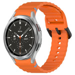 波状グレインステッチブラックバックルシリコンウォッチバンド、Samsung Galaxy Watch 5 40 / 44mm用、Samsung Galaxy Watch 5 Pro用、Samsung Galaxy Watch 4 40 / 44mm用、Samsung Galaxy Watch 4 Classic 42 / 46mm用