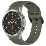 波状グレインステッチブラックバックルシリコンウォッチバンド、Samsung Galaxy Watch 5 40 / 44mm用、Samsung Galaxy Watch 5 Pro用、Samsung Galaxy Watch 4 40 / 44mm用、Samsung Galaxy Watch 4 Classic 42 / 46mm用