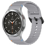 波状グレインステッチブラックバックルシリコンウォッチバンド、Samsung Galaxy Watch 5 40 / 44mm用、Samsung Galaxy Watch 5 Pro用、Samsung Galaxy Watch 4 40 / 44mm用、Samsung Galaxy Watch 4 Classic 42 / 46mm用