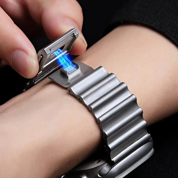 オーシャンウェーブマグネットバックル ステンレススチールウォッチバンド、Apple Watch 46mm / 49mm / 45mm / 44mm用