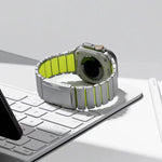 タートルバックル ツートンカラー チタンメタルシリコンウォッチバンド、Apple Watch 46mm / 49mm / 45mm / 44mm用