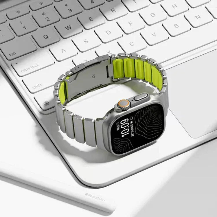 タートルバックル ツートンカラー チタンメタルシリコンウォッチバンド、Apple Watch 46mm / 49mm / 45mm / 44mm用