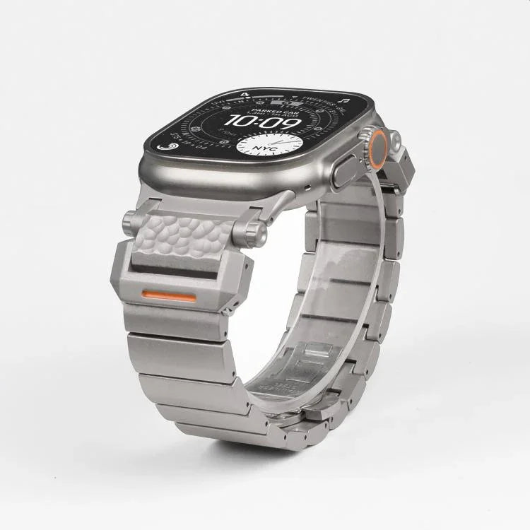 ハンマーパターン バタフライバックル ステンレススチールヘッド ワンビーズ チタン合金ウォッチバンド、Apple Watch 46mm / 49mm / 45mm / 44mm用