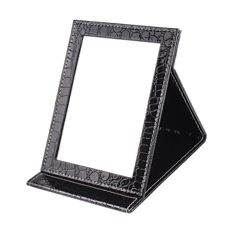 スクエアスタンドレザー メイクアップミラー アリゲーターパターン 携帯用コスメミラー、ブラックL 18x25.5x1.6CM、ブラックM 15x20.5x1.6CM、ブラックS 12x17.5x1.6CM、ブラウンL 18x25.5x1.6CM、ブラウンM 15x20.5x1.6CM、ブラウンS 12x17.5x1.6CM、レッドL 18x25.5x1.6CM、レッドM 15x20.5x1....