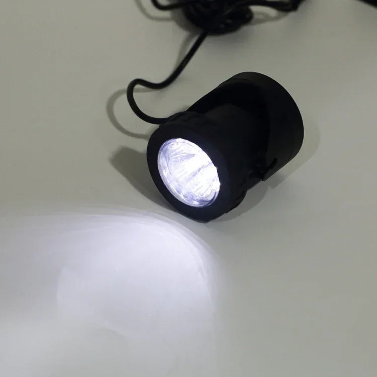 屋外ソーラースポットライト プールガーデン照明 景観兼用 IP65ソーラーLEDライト