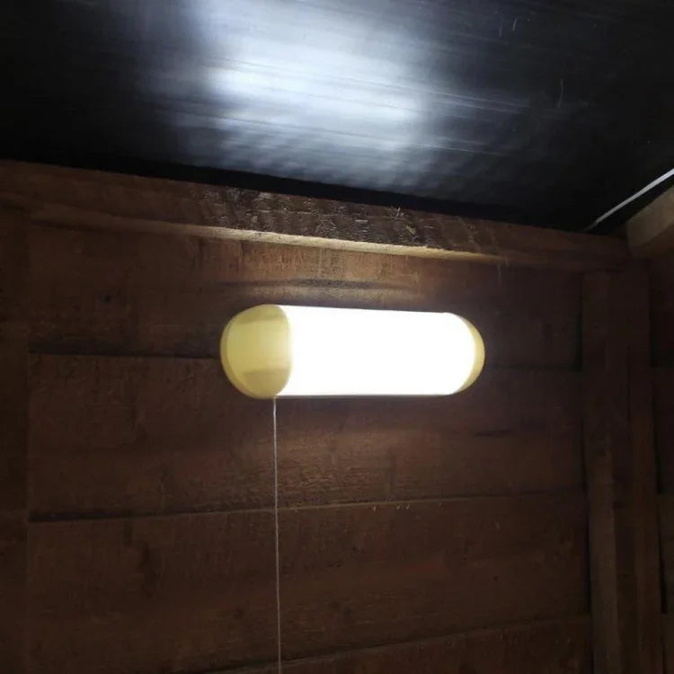 ダブルランプ壁掛けLEDソーラー電源物置ライト IP44防水屋外プルランプ