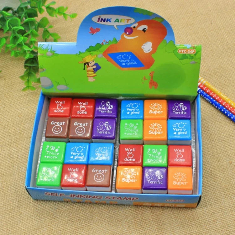24個入り／箱 教師コメント カートゥーンプラスチック正方形スタンプ カラフルパターン 子供用おもちゃスタンプ, 正方形スタンプ