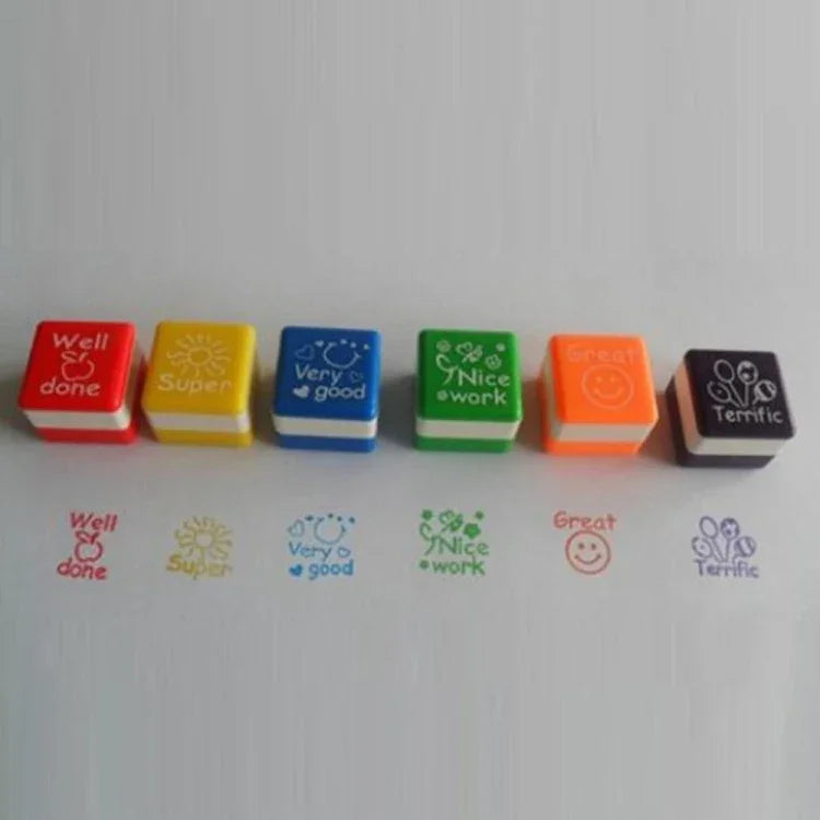 24個入り／箱 教師コメント カートゥーンプラスチック正方形スタンプ カラフルパターン 子供用おもちゃスタンプ, 正方形スタンプ
