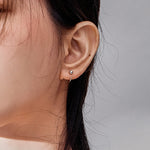 スターリングシルバーイヤリング シンプルプラチナメッキイヤリング テンパラメント小球イヤリング、SCE782-A