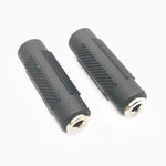 30個セット 3.5mm メス-メス オーディオ ストレートスルーヘッド アダプター ヘッドホンオーディオ延長コードコネクター
