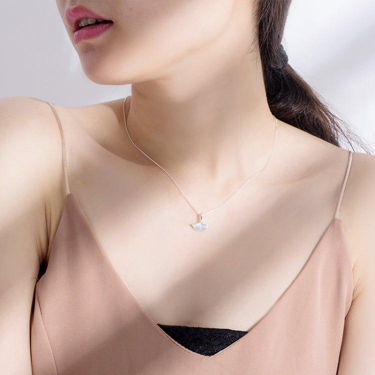 S925スターリングシルバー イチョウの葉ペンダントネックレス