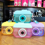 カメラプラスチックカップ子供用ストロー付きジュースカップトラベルレジャーウォーターカップ、ピンク、ブルー、パープル、イエロー