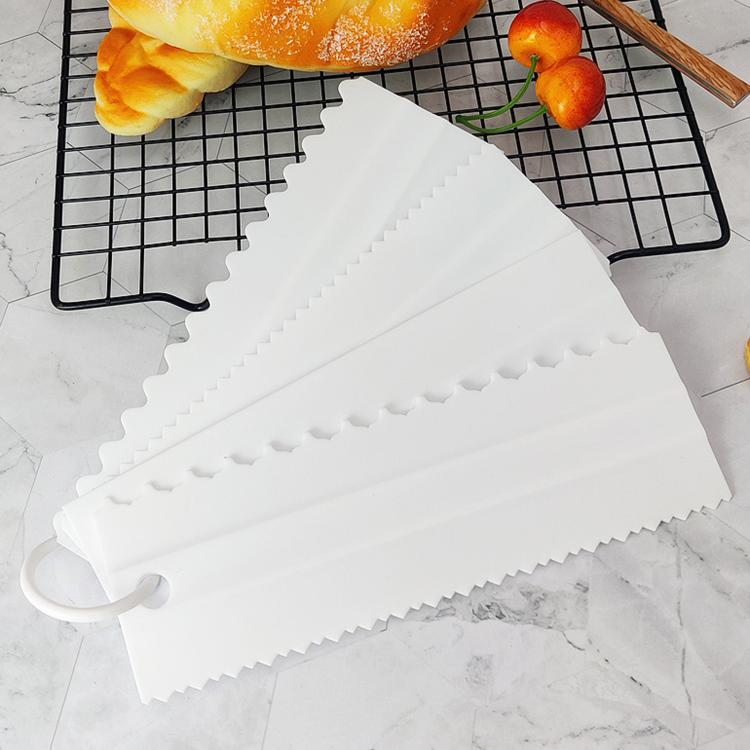 4個セット プラスチッククリームスクレーパー PP両面ノコギリ刃 焼きケーキ平らにする道具、4個セットホワイト、4個セットイエロー、4個セットスカイブルー、4個セットピンク