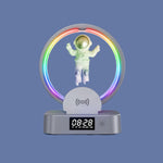 Y-558 磁気浮上宇宙飛行士TWS Bluetoothスピーカー RGBライト付き スタイル：ゴールデンベーシック、シルバーベーシック、ゴールデンクロックモデル、シルバークロックモデル、ゴールデンワイヤレス充電、シルバーワイヤレス充電