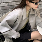 女性用パールネックレスニッチな気品レトロ重ね着ロックボーンチェーンシンプルネックレス