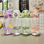 学生用 ポータブル バウンシングストロー 大容量 落下防止 プラスチックカップ、550ml グリーン、550ml ホワイト、550ml パープル、650ml グリーン、650ml ホワイト、650ml パープル、800ml グリーン、800ml ホワイト、800ml パープル
